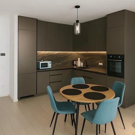 Apartment Herastrau Win No 4 *